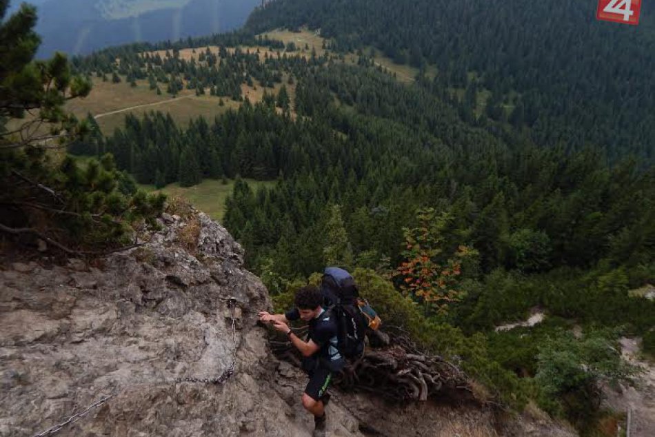 FOTO: Popri vysokoškolskému štúdiu stíha zdolávať pohoria a kopce v okolí