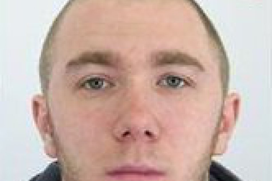 Polícia pátra po väzňovi na úteku