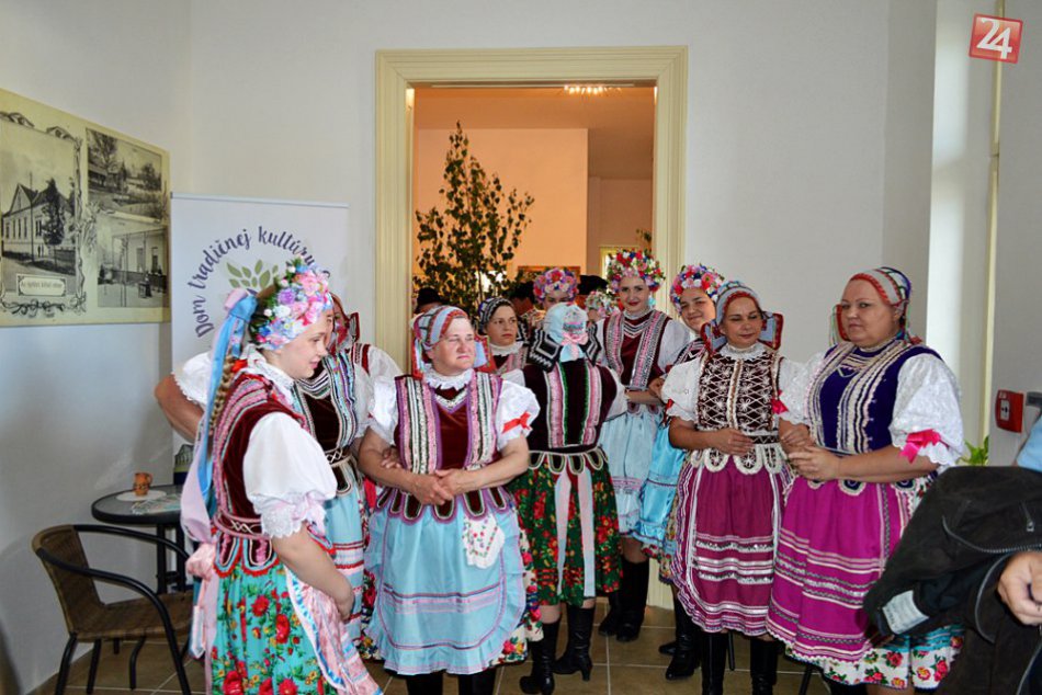 Obrazom: Vyšnoslanské Rusadľe