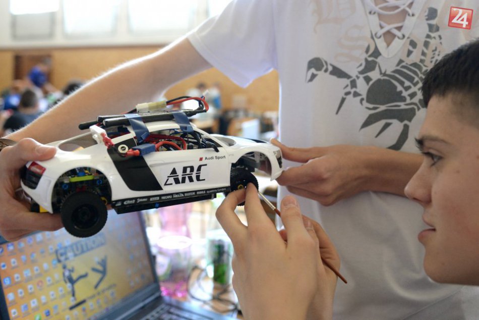 Robotický battle v Košiciach