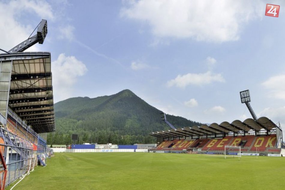 Naši futbalisti odštartovali prípravu s novým koučom Hrnčárom