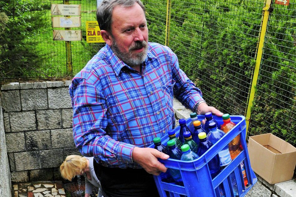 Tekutý poklad v okrese Prešov: Ľudia si čapujú parádnu vodu, FOTO