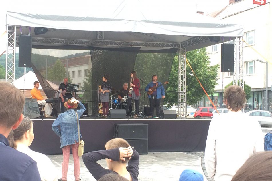 Druhé Nedeľné korzo v obrazoch: Hudba a humor