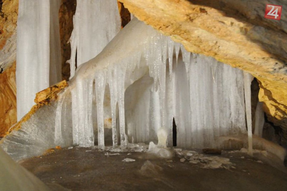 Dobsinska ladova jaskyna