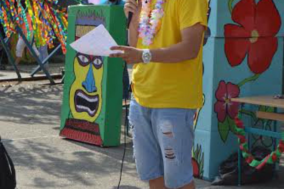 Na michalovskej škole to pripomínalo Havaj