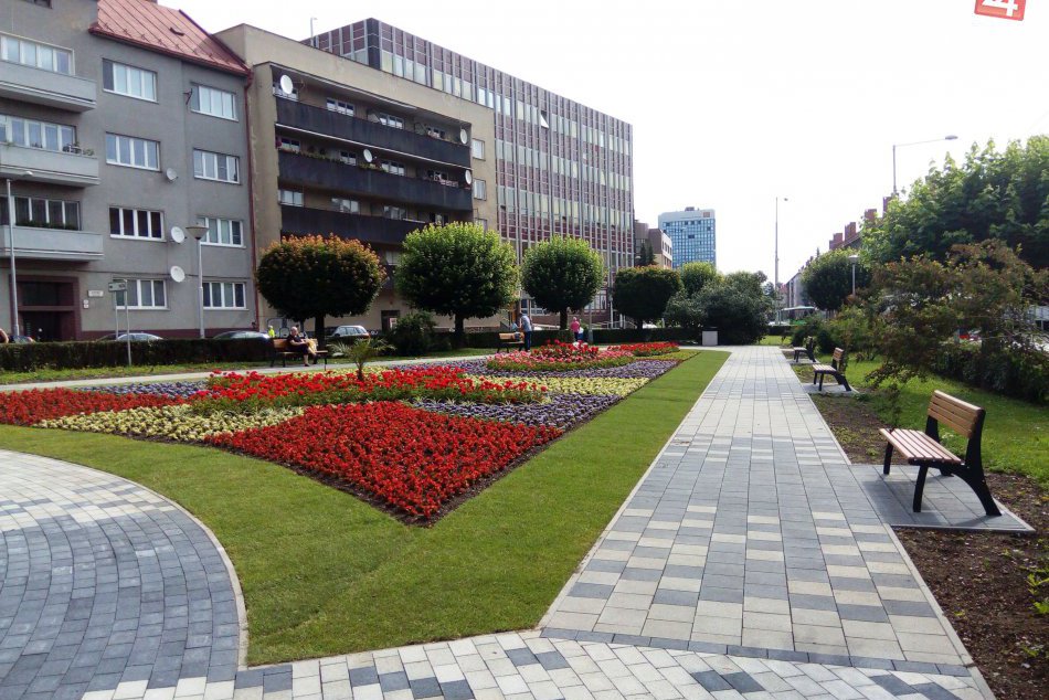 FOTO: Kvetinová nádhera v našom meste