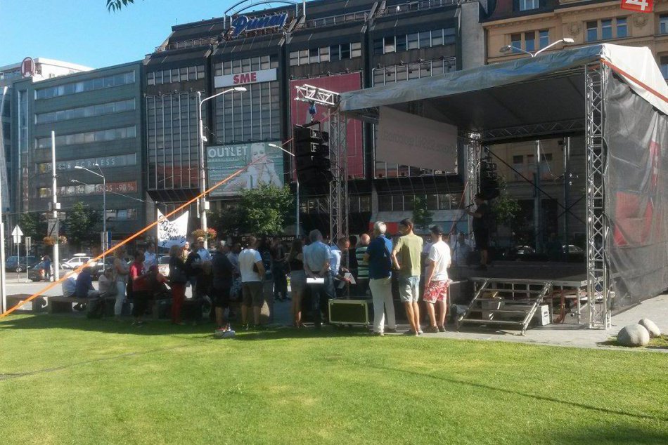 Ulica, ktorá žiada Kaliňákovu hlavu, stráca hlas