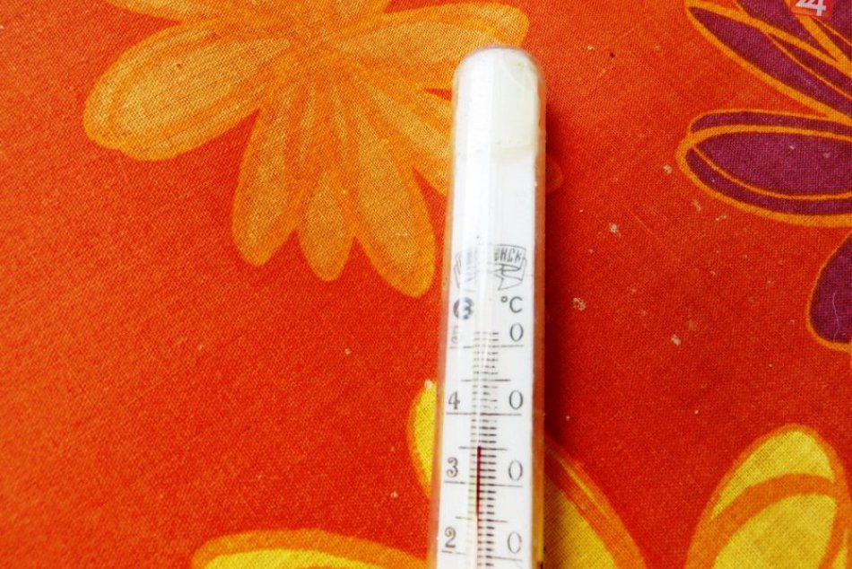 To sú ale cifry! Fotky z teplomerov v Michalovciach