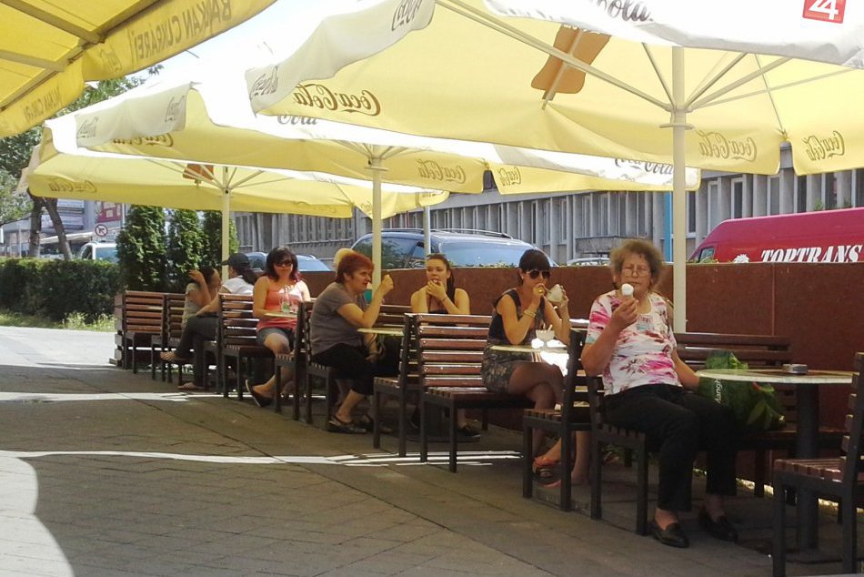 Fotoreportáž: Hlohovec zasiahli tropické horúčavy