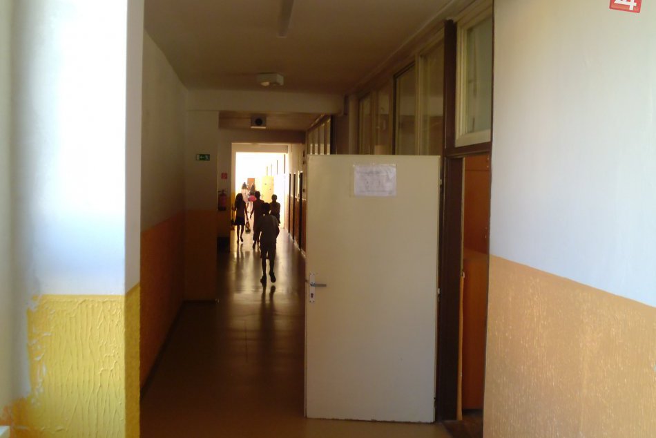 Základná škola je pre nich minulosťou: Deviataci zo ZŠ Kúpeľná sa lúčili