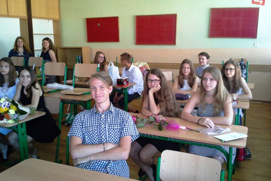 Základka je pre nich minulosťou: Hlohovskí deviataci sa lúčili so školou