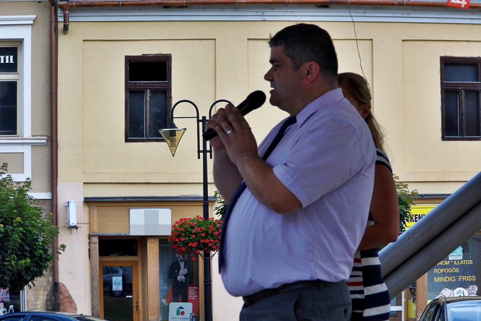 Obrazom: Otvorenie Kultúrneho leta 2016 a zumba v srdci Rožňavy