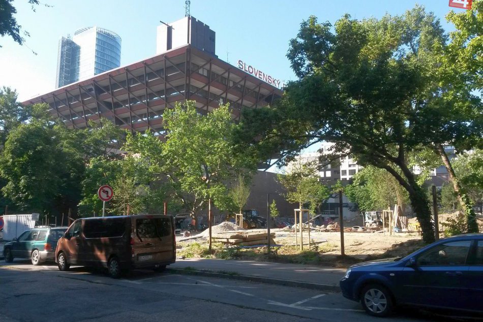 Rekonštrukcia parku na Belopotockého