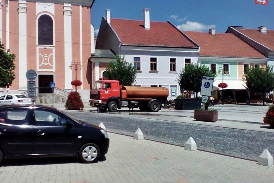 Obrazom: Mesto bojuje proti horúčavám
