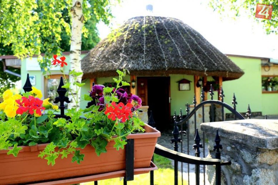 Reštaurácie v ľudovom tóne