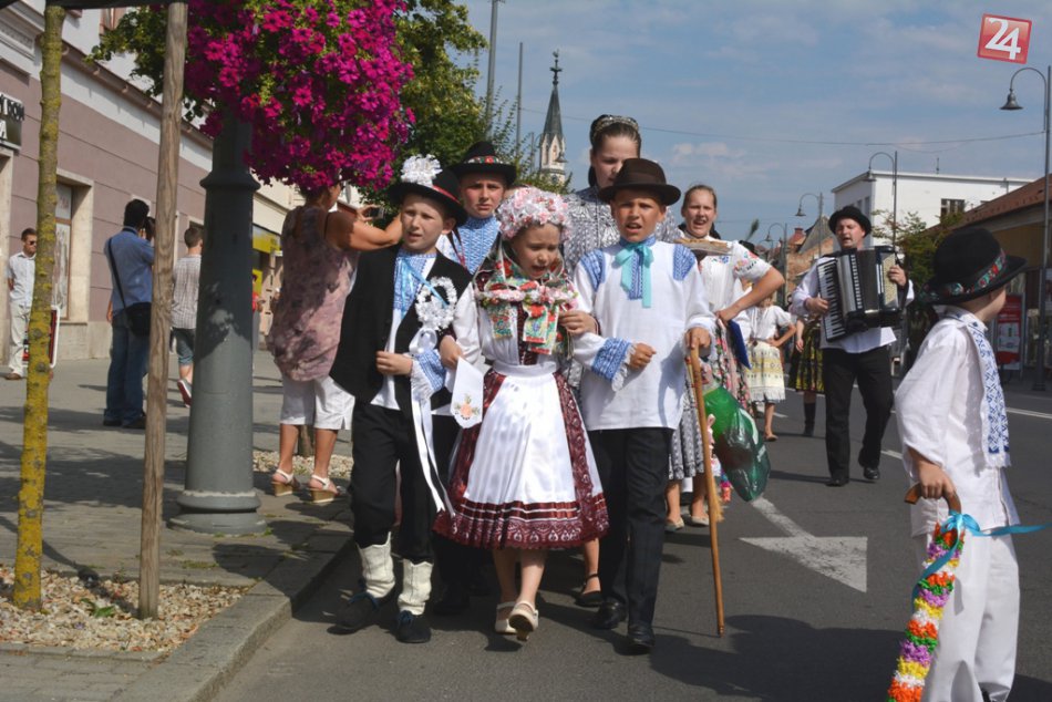 Detská svadba v Lučenci