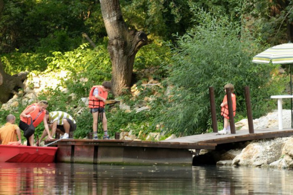 Člnkovanie v nitrianskom parku Sihoť: Zabudlo už mesto na túto atrakciu?