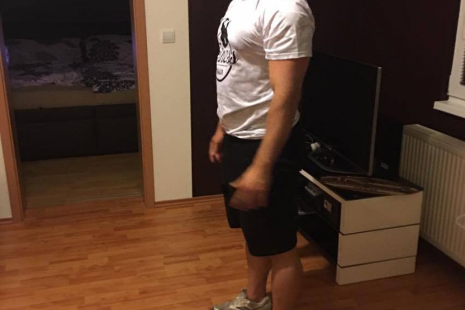 FOTO: Cviky s vlastnou váhou od zvolenského trénera