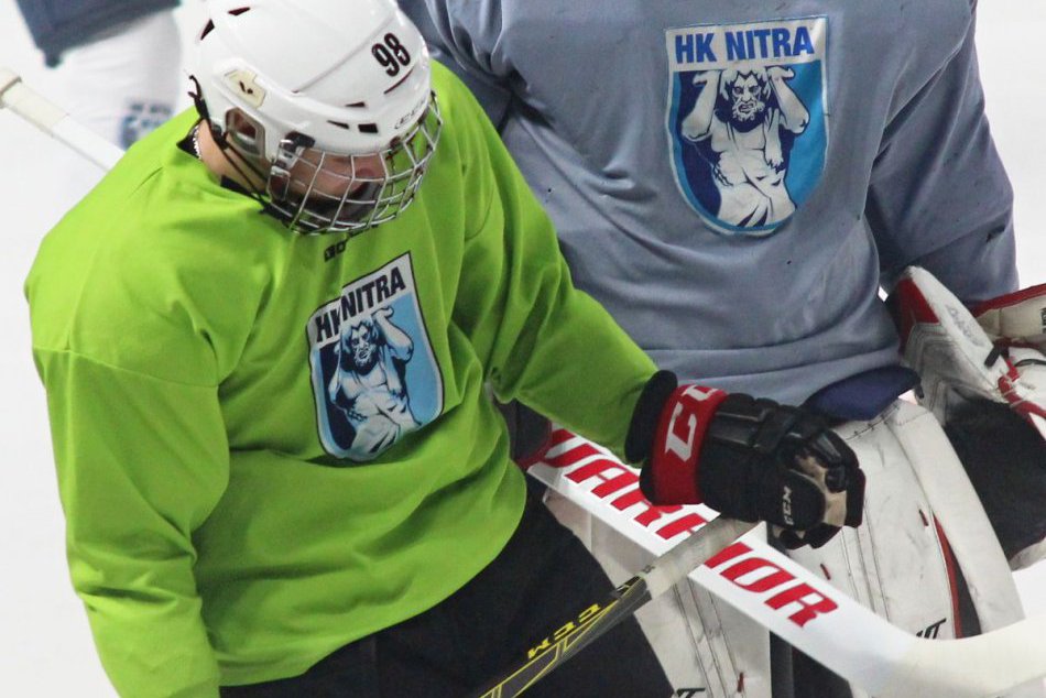 FOTO: HK Nitra začal prípravu na ľade