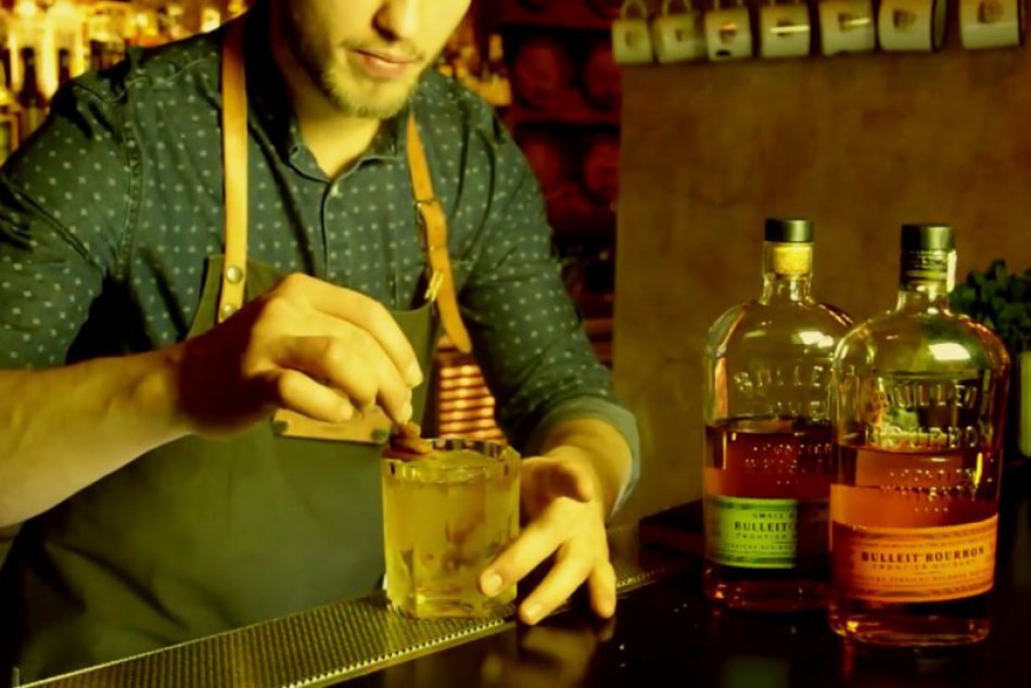 FOTO: Umenie za barom. Takto Zvolenčan namieša drink