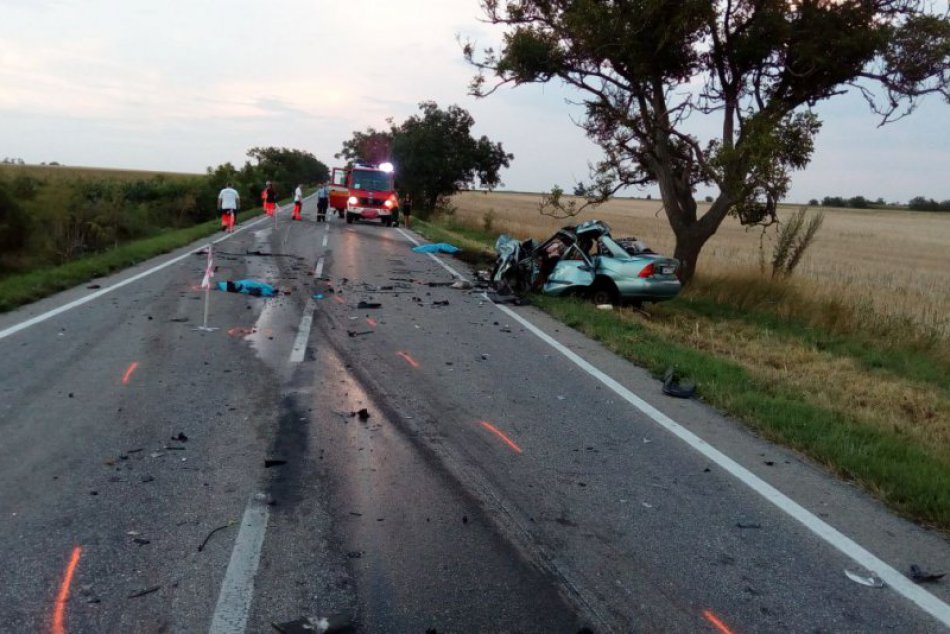 FOTO: Tragédia neďaleko Nitry. Vyhasli tri životy