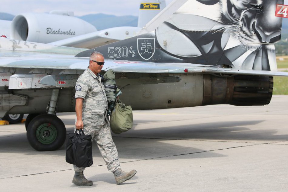 Spoločné cvičenie slovenských a amerických vojakov na Sliači v OBRAZOCH