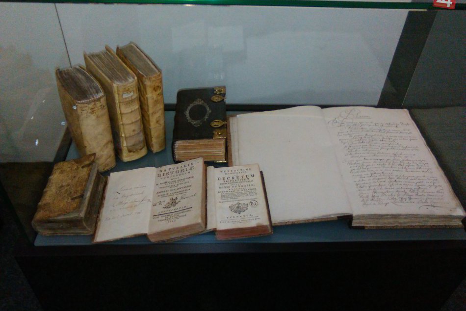 Novohradské múzeum a galéria opatruje historicky cenné skvosty z papiera