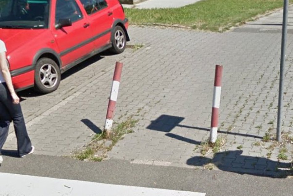 Bariéry v Karlovej Vsi