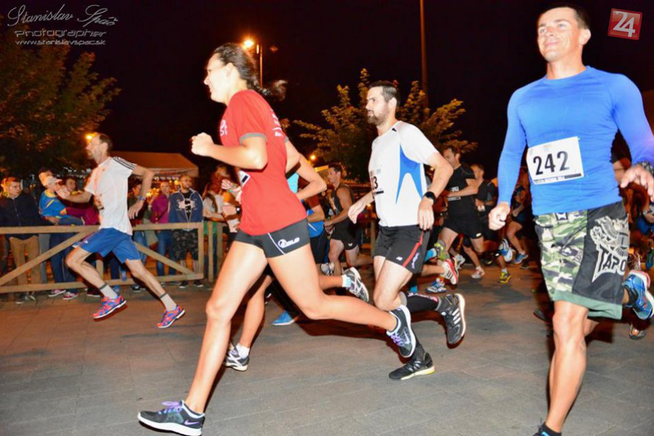 V OBRAZOCH: Beh nočným Breznom