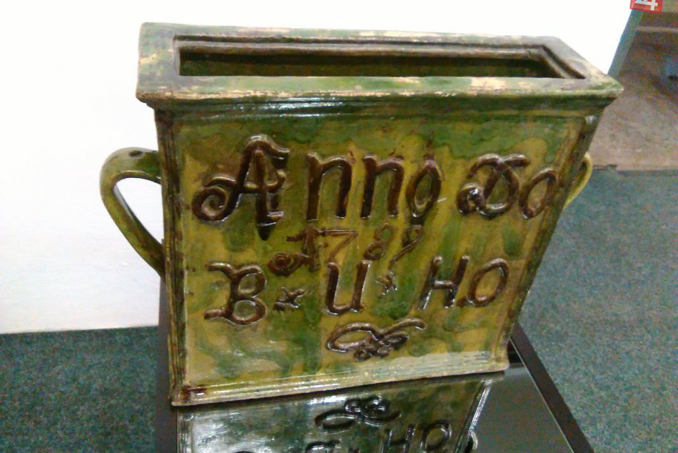 Záhadný predmet v múzeu je forma na výrobu sviečok