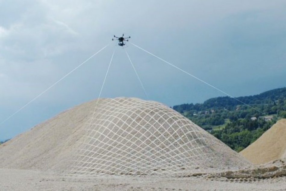 Drony sú lietajúce roboty