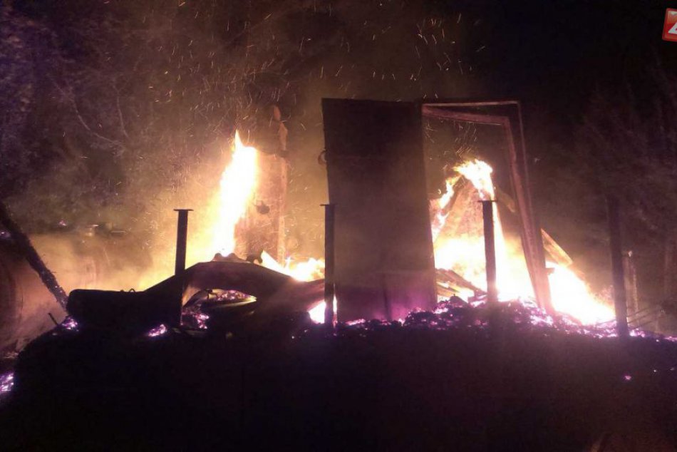 Ničivý požiar v záhradkárskej osade v Hlohovci: FOTO z miesta