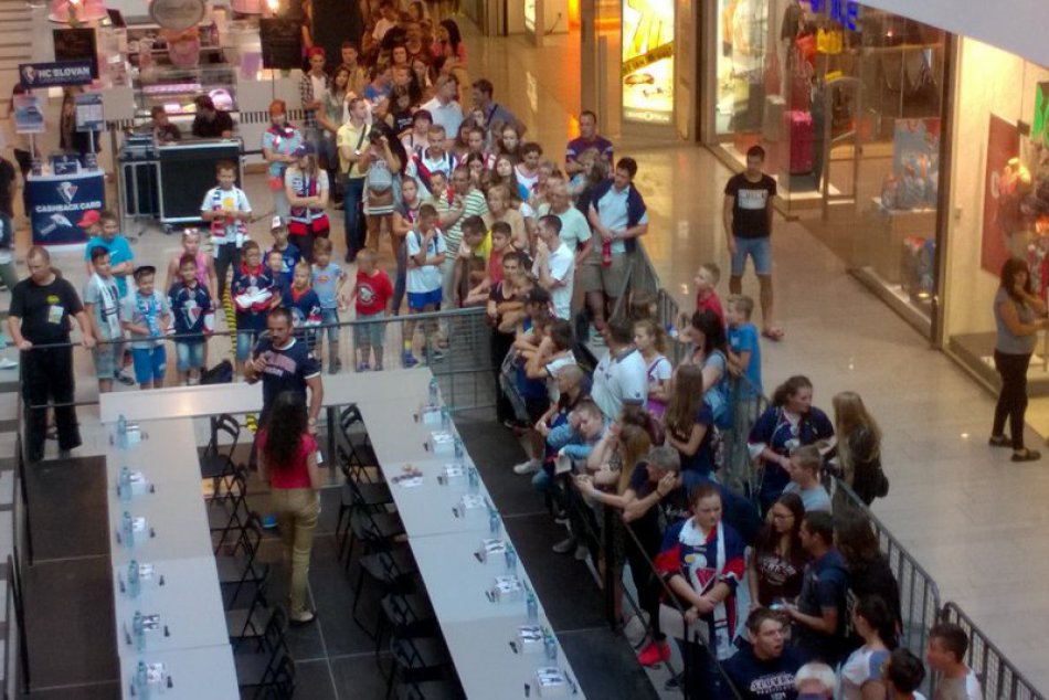 Predstavenie hokejistov Slovana