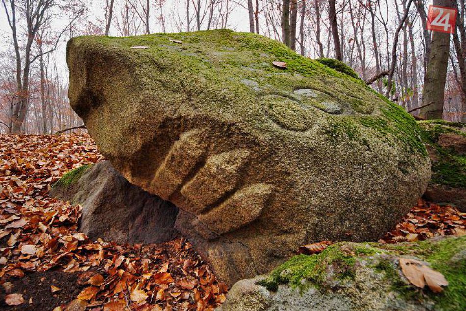 Písaný kameň na hranici Bratislavy