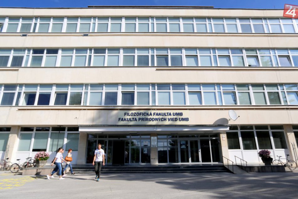 V OBRAZOCH: Na bystrickej UMB otvorili 25. akademický rok