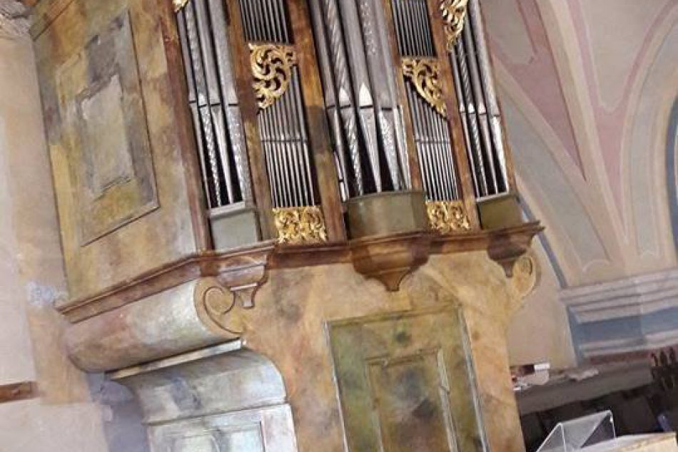 V OBRAZOCH: Vzácny organ v Španej Doline