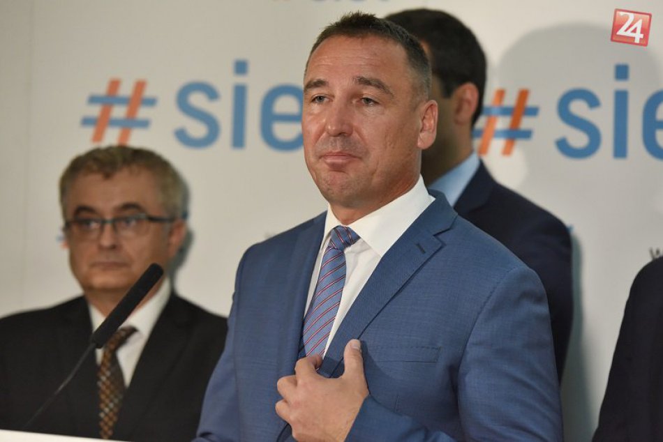 Spojenie strán Sieť a Most-Híd