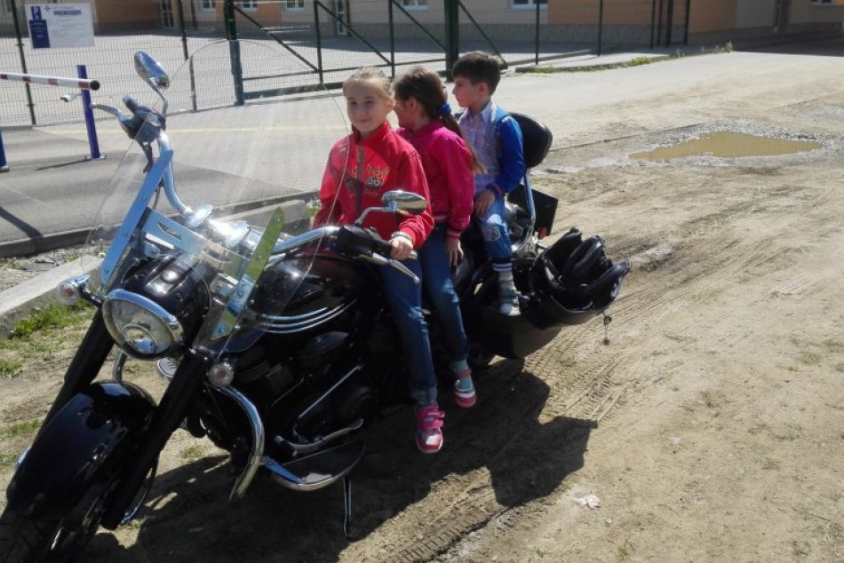 Obrazom: Dvojkolesový miláčik motorkára Pavla