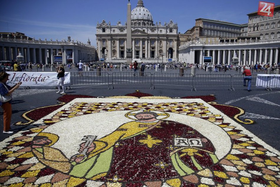 Vatikán upozorňuje: Nie kremácia, ale pochovanie je najvhodnejšie rozlúčka