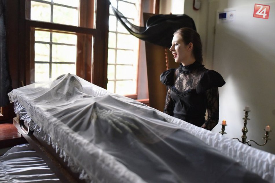 Smolenický zámok prepadli strašidlá. Prišli potrestať krutého kastelána