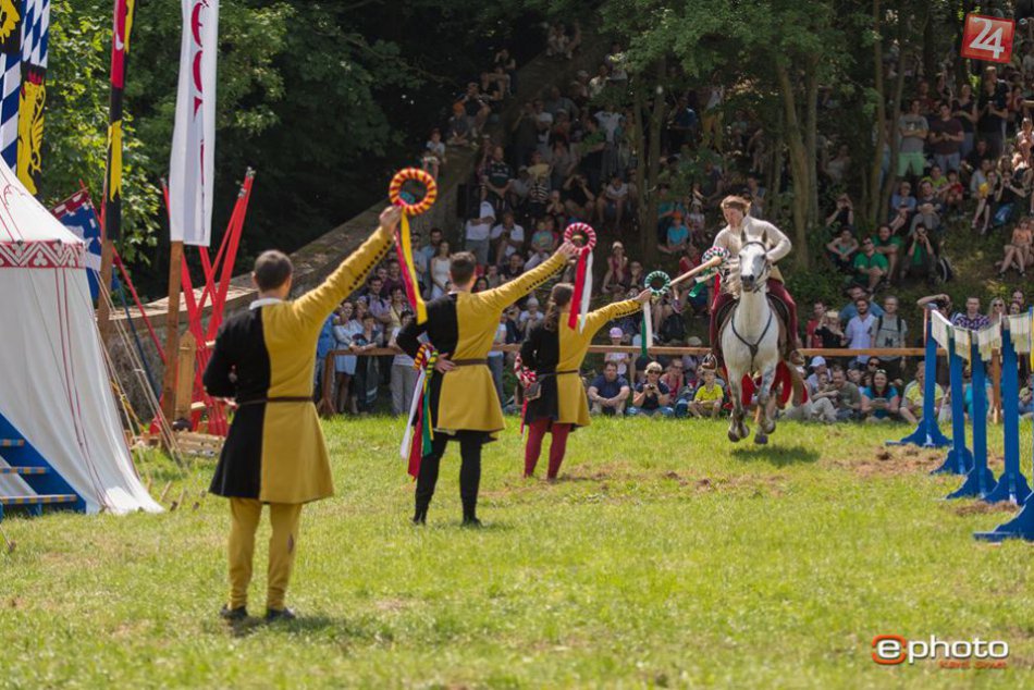 Hrad Červený Kameň