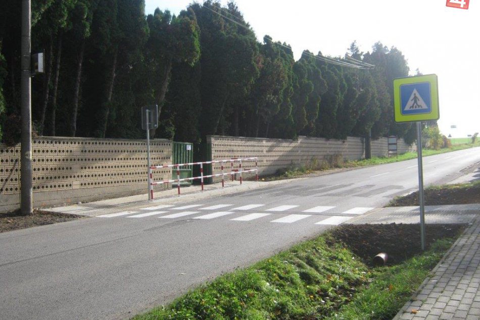 Zrekonštruovaný priechod pre chodcov na Prílepskej ulici pri cintoríne