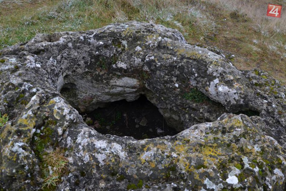 POZNÁVAJTE LIPTOV: Sliačske travertíny - Skálie