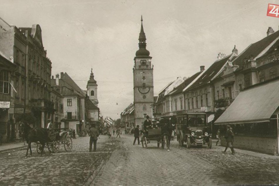 Retrozábery z Trnavy: Zaspomínajte si, ako to v centre vyzeralo kedysi