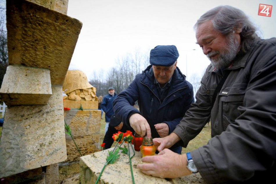 V OBRAZOCH: Deň vojnových veteránov, pietna spomienka v Bystrici