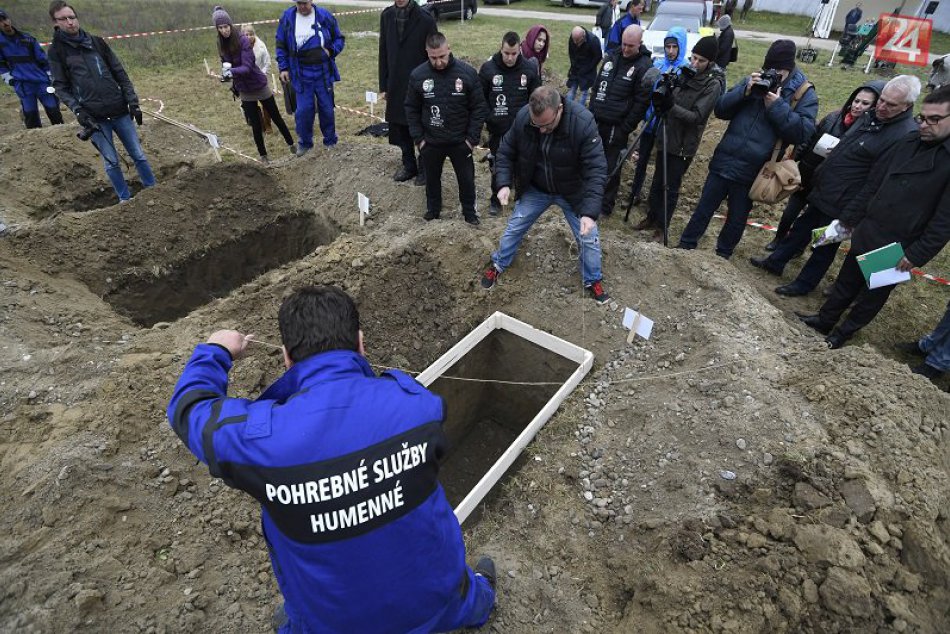SVET O SLOVENSKU: Kopať hroby je pre nich práca snov!