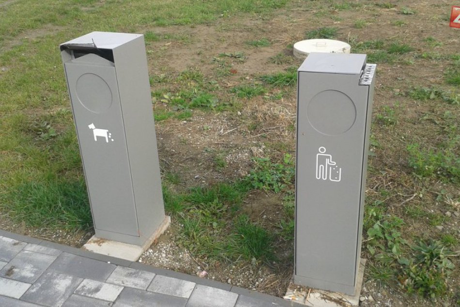 Zmeny v Považskej Bystrici: Nové koše a lavičky