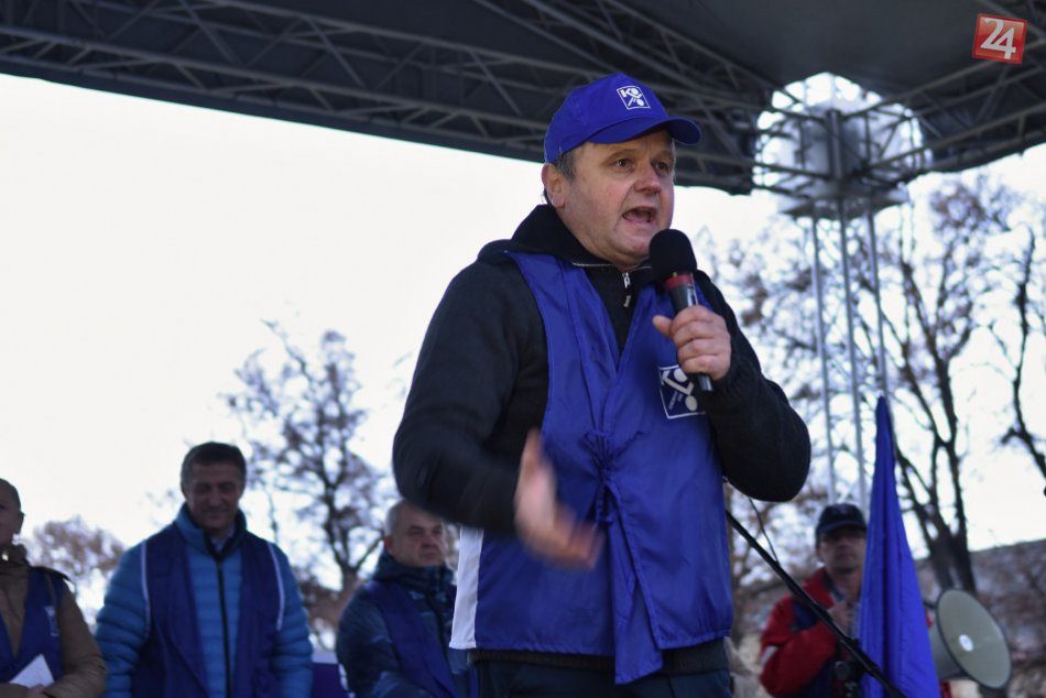 V OBRAZOCH: V Spišskej pochodovali stovky ľudí za vyššie mzdy