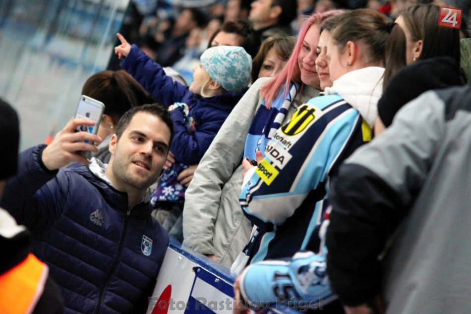 FOTO: Hokejová Nitra sa rozlúčila s Lalibertém. Pod Zoborom ukončil kariéru