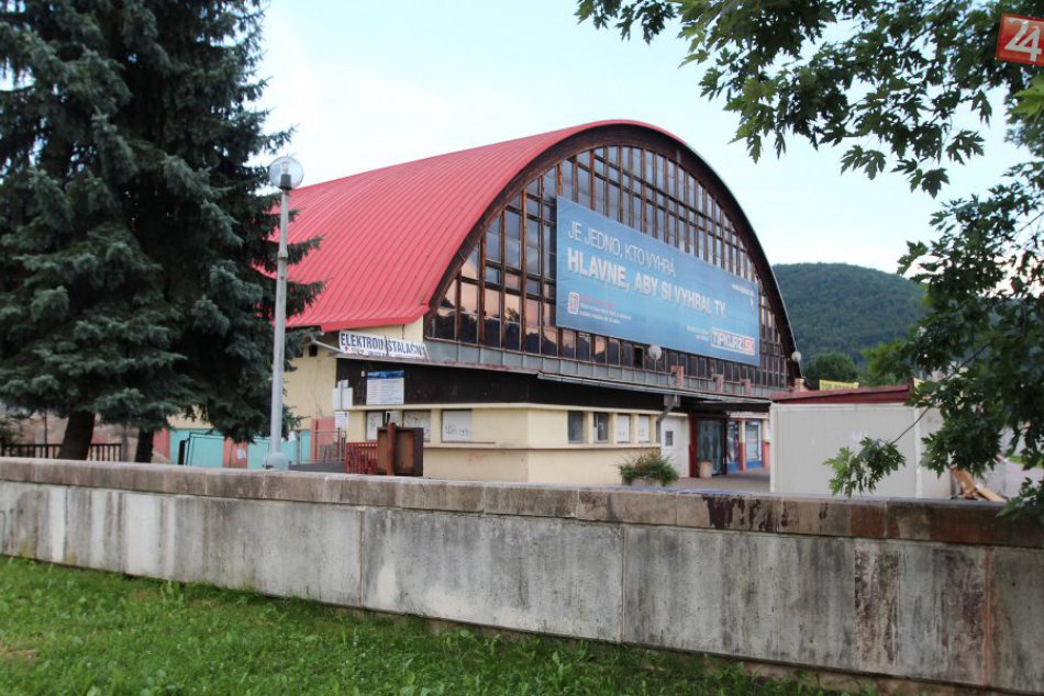 V OBRAZOCH: Zimný štadión v Banskej Bystrici